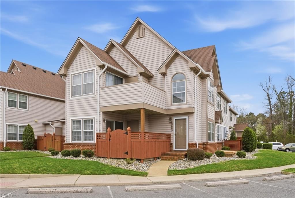 Photo of 3825 Rivanna River Reach #-3825E, Portsmouth, VA 23703 (MLS # 10624991)