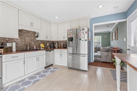 Photo of 1553 Forest Cove Drive, Chesapeake, VA 23323 (MLS # 10644838)