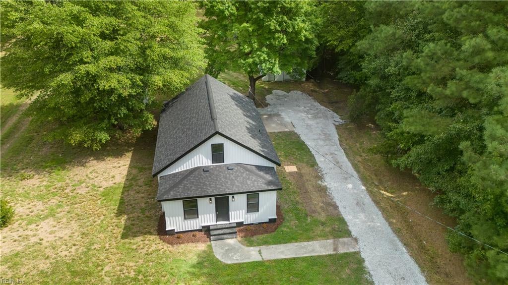 Photo of 9509 Line Fence Road, Hayes, VA 23072 (MLS # 10656493)