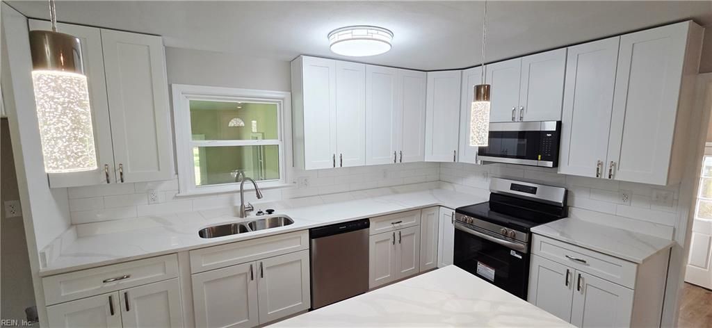 Photo of 704 Burgesses Lane, Virginia Beach, VA 23452 (MLS # 10628196)