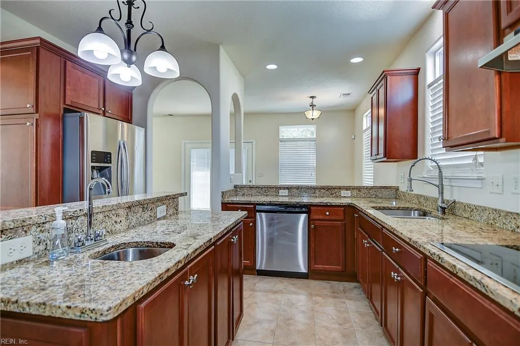 Virginia Beach, Virginia 23462, United States, 4 Bedrooms Bedrooms, ,4 BathroomsBathrooms,Residential,Active,178856