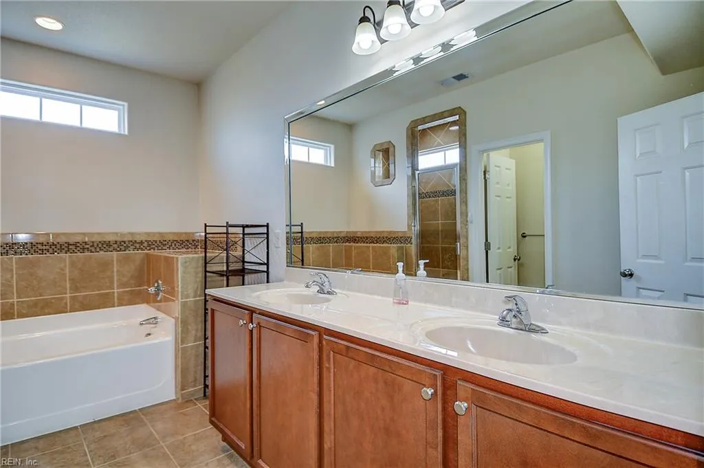 Virginia Beach, Virginia 23462, United States, 4 Bedrooms Bedrooms, ,4 BathroomsBathrooms,Residential,Active,178856