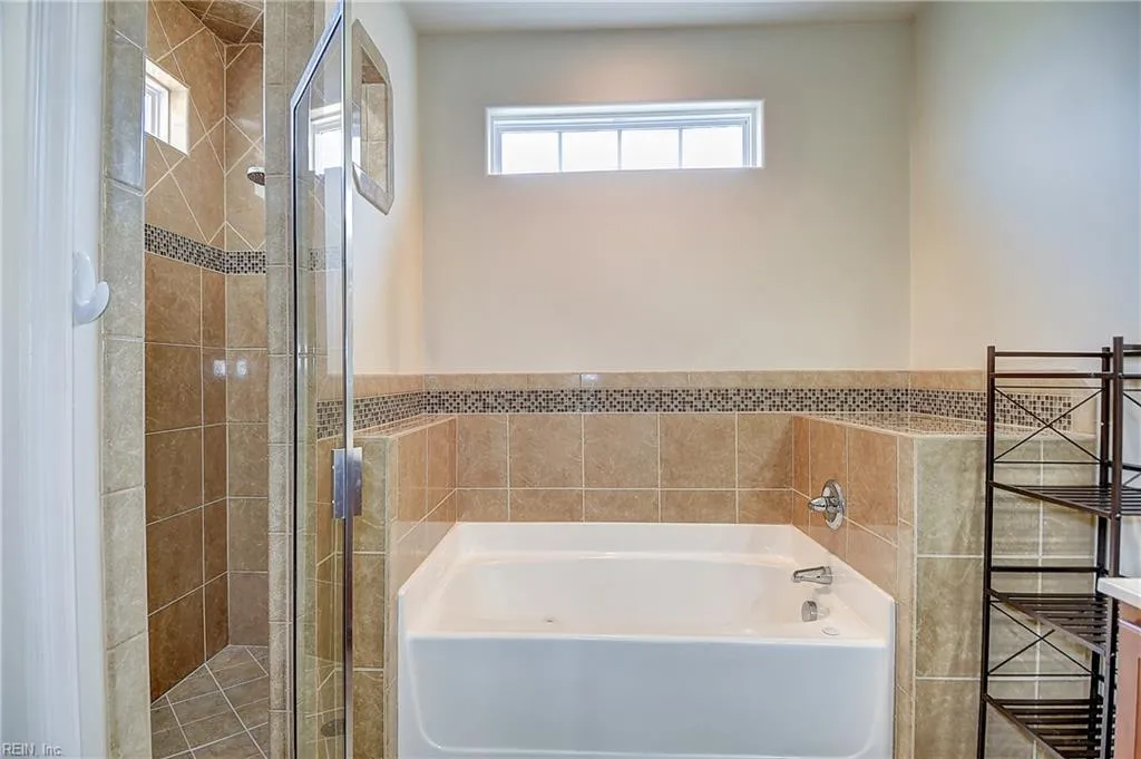 Virginia Beach, Virginia 23462, United States, 4 Bedrooms Bedrooms, ,4 BathroomsBathrooms,Residential,Active,178856