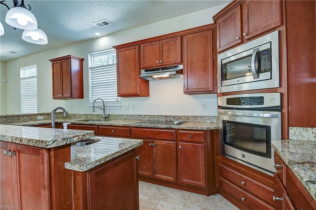 Virginia Beach, Virginia 23462, United States, 4 Bedrooms Bedrooms, ,4 BathroomsBathrooms,Residential,Active,178856