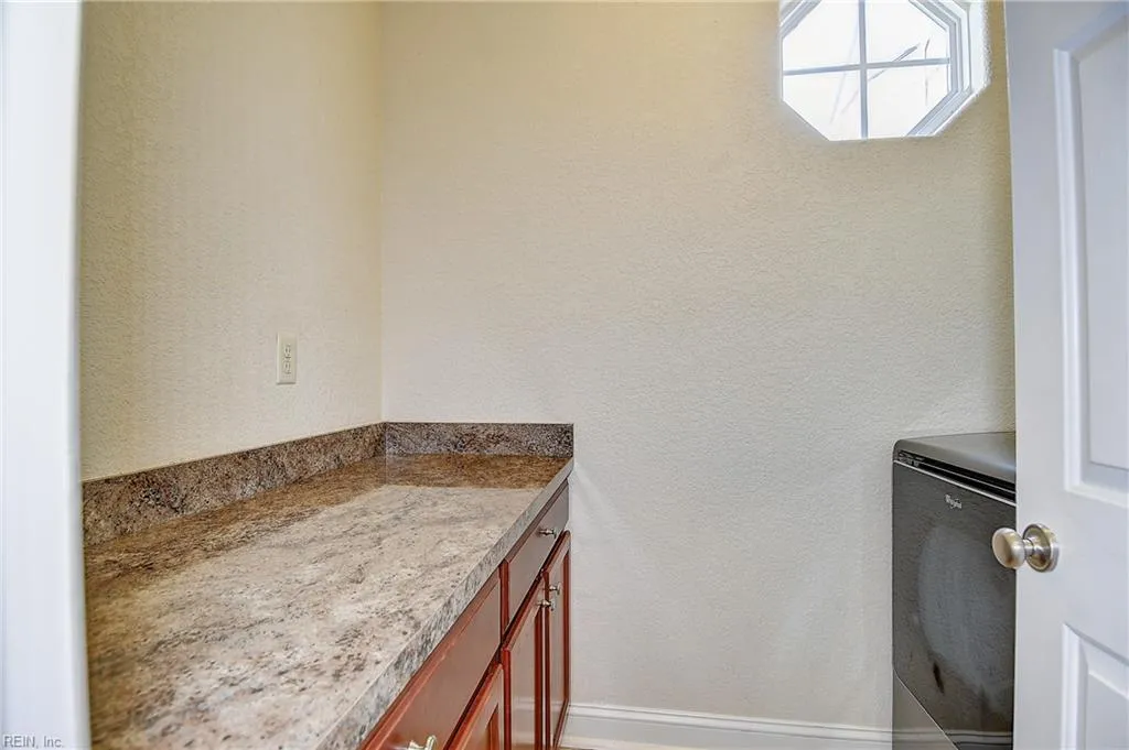 Virginia Beach, Virginia 23462, United States, 4 Bedrooms Bedrooms, ,4 BathroomsBathrooms,Residential,Active,178856