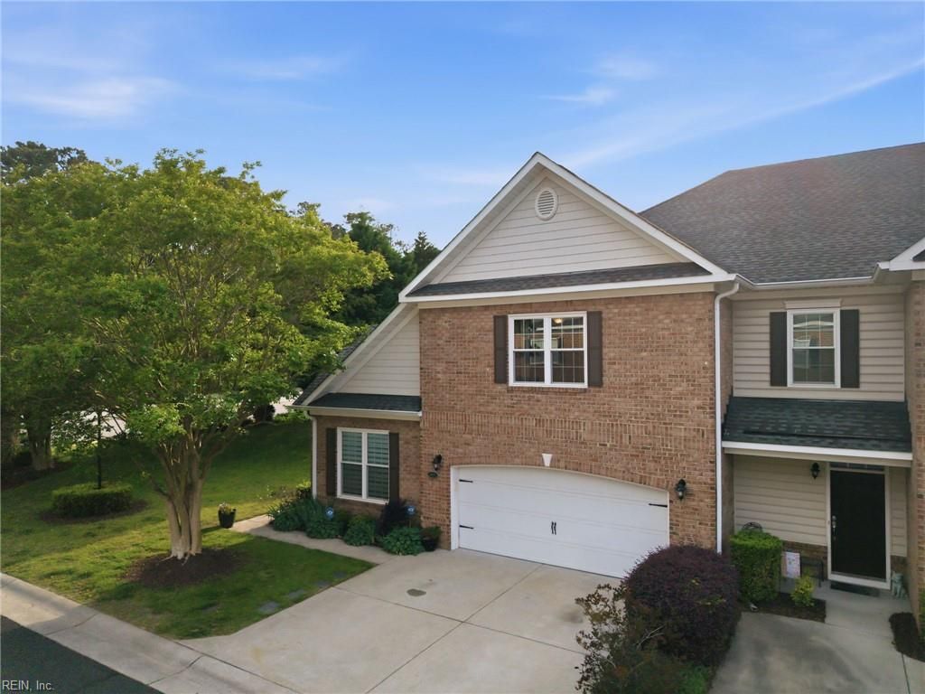 Photo of 409 Fieldstone Glen Way Way, Virginia Beach, VA 23454 (MLS # 10635335)