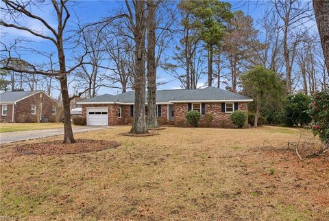 Photo of 4716 Thoroughgood Drive, Virginia Beach, VA 23455 (MLS # 10623201)