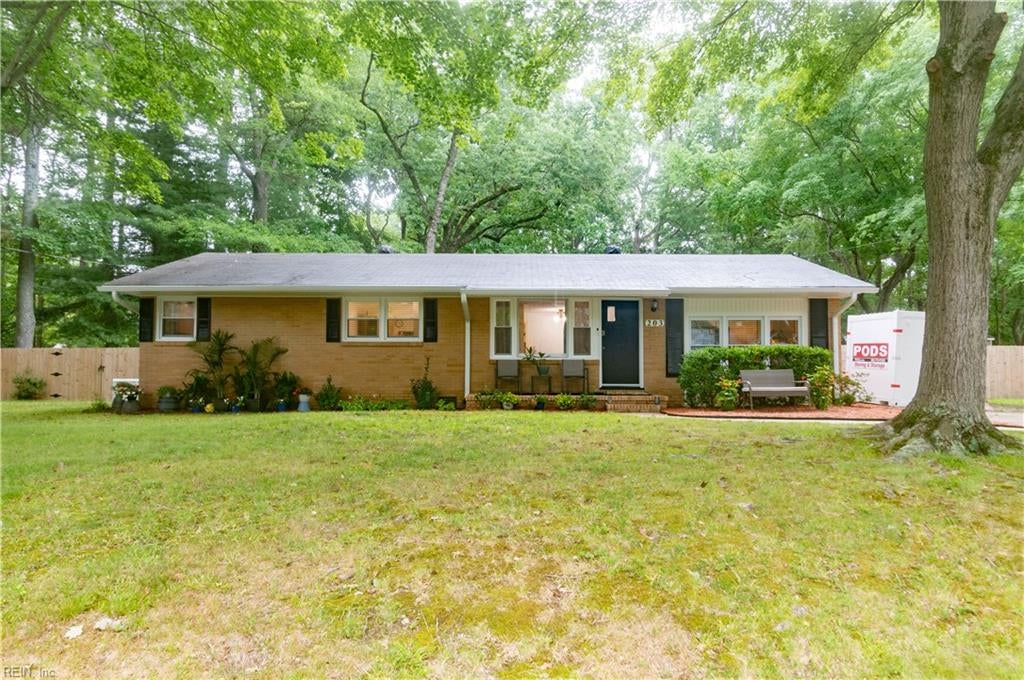 Photo of 203 York Lane, Yorktown, VA 23692 (MLS # 10647999)
