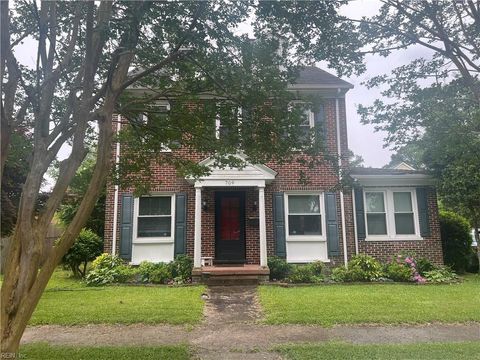 709 Smith ST Suffolk VA 23434