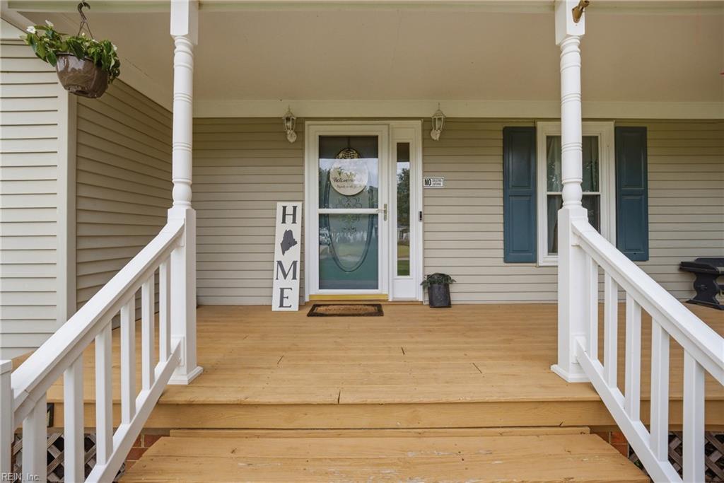 Photo of 101 Kings Point Drive, Suffolk, VA 23434 (MLS # 10655592)