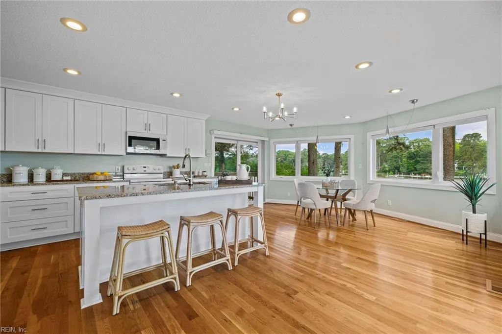 Virginia Beach, Virginia 23454, United States, 3 Bedrooms Bedrooms, ,3 BathroomsBathrooms,Residential,Active,146295