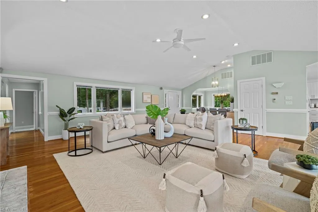 Virginia Beach, Virginia 23454, United States, 3 Bedrooms Bedrooms, ,3 BathroomsBathrooms,Residential,Active,146295