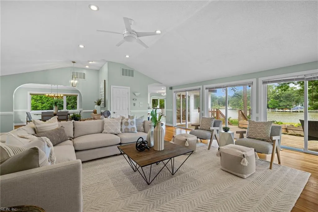 Virginia Beach, Virginia 23454, United States, 3 Bedrooms Bedrooms, ,3 BathroomsBathrooms,Residential,Active,146295