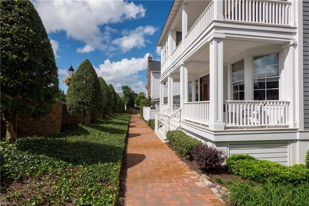 Virginia Beach, Virginia 23451, United States, 3 Bedrooms Bedrooms, ,3 BathroomsBathrooms,Residential,Active,45467