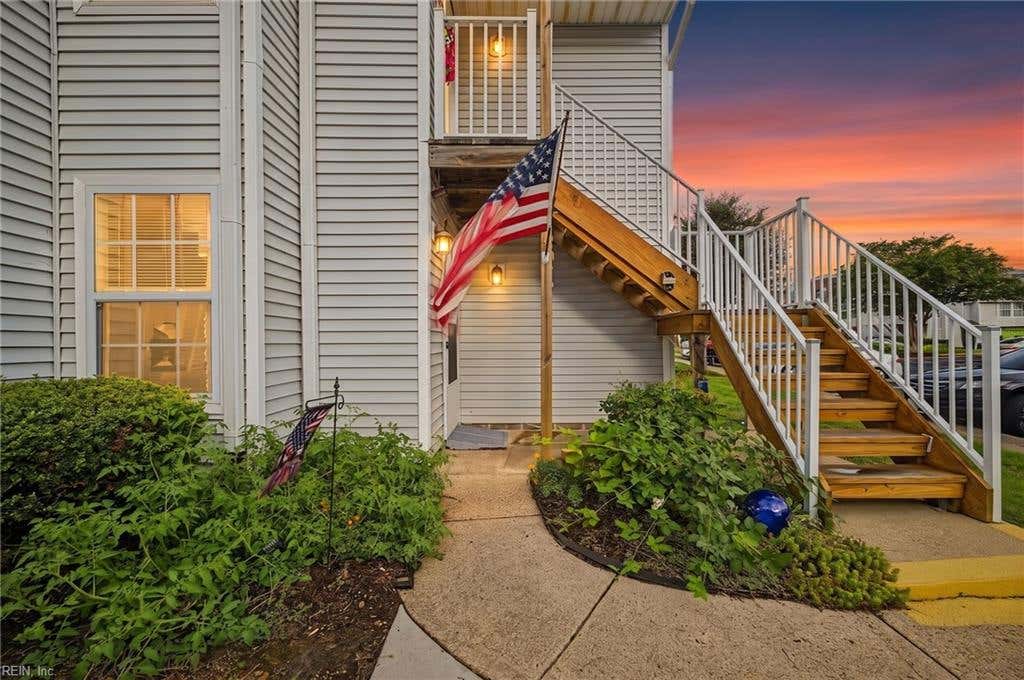 Photo of 5639 Summit Arch, Virginia Beach, VA 23462 (MLS # 10650494)
