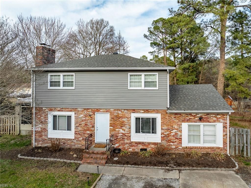 Photo of 105 Glenn Cove, Seaford, VA 23696 (MLS # 10636068)