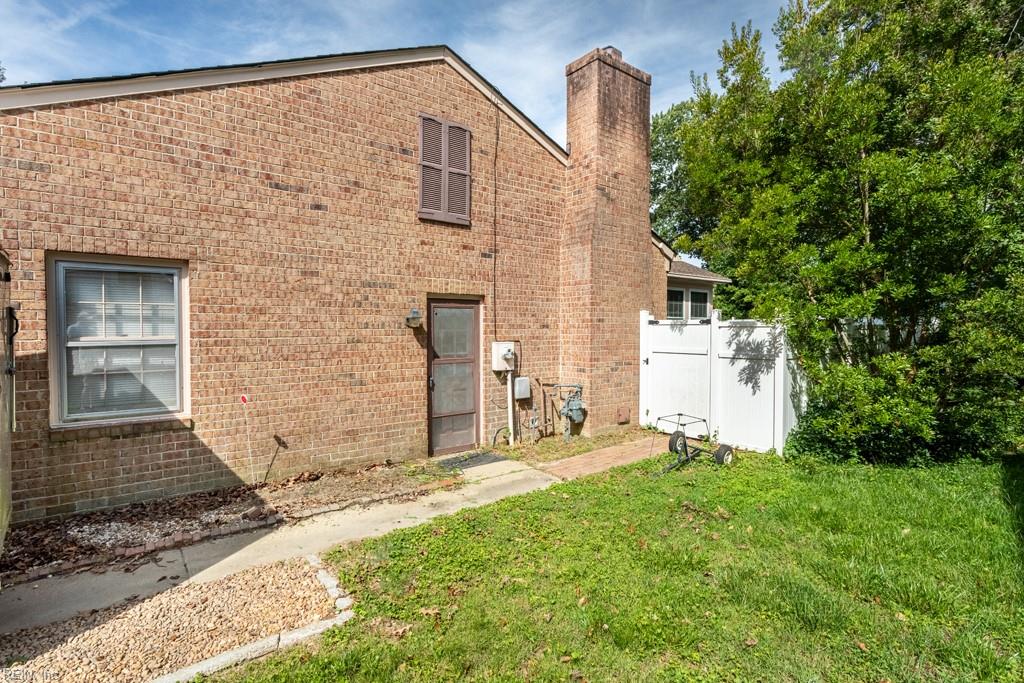 Photo of 87 Waterview Drive, Newport News, VA 23608 (MLS # 10638037)