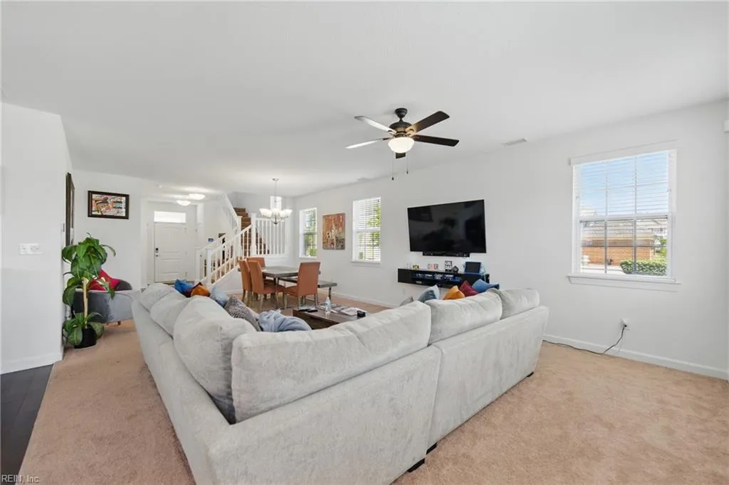 Virginia Beach, Virginia 23456, United States, 4 Bedrooms Bedrooms, ,3 BathroomsBathrooms,Residential,Active,83587