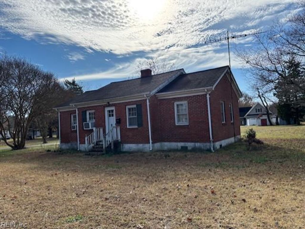 Photo of 6936 Fields Landing Road, Hayes, VA 23072 (MLS # 10612091)