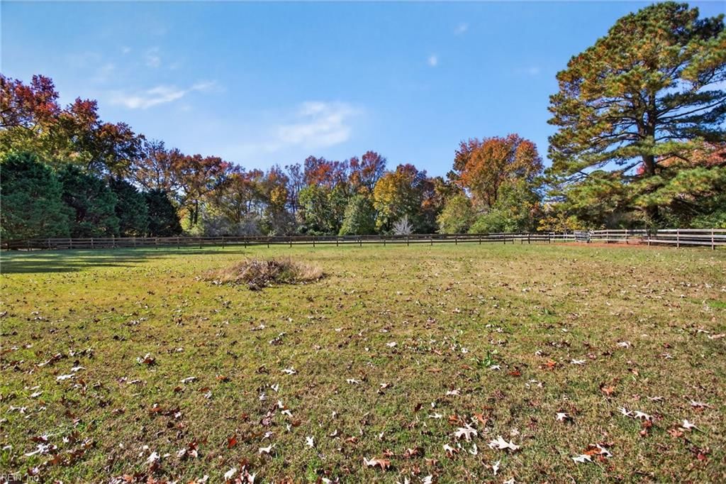 Photo of 682 Princess Anne Road, Virginia Beach, VA 23457 (MLS # 10609089)