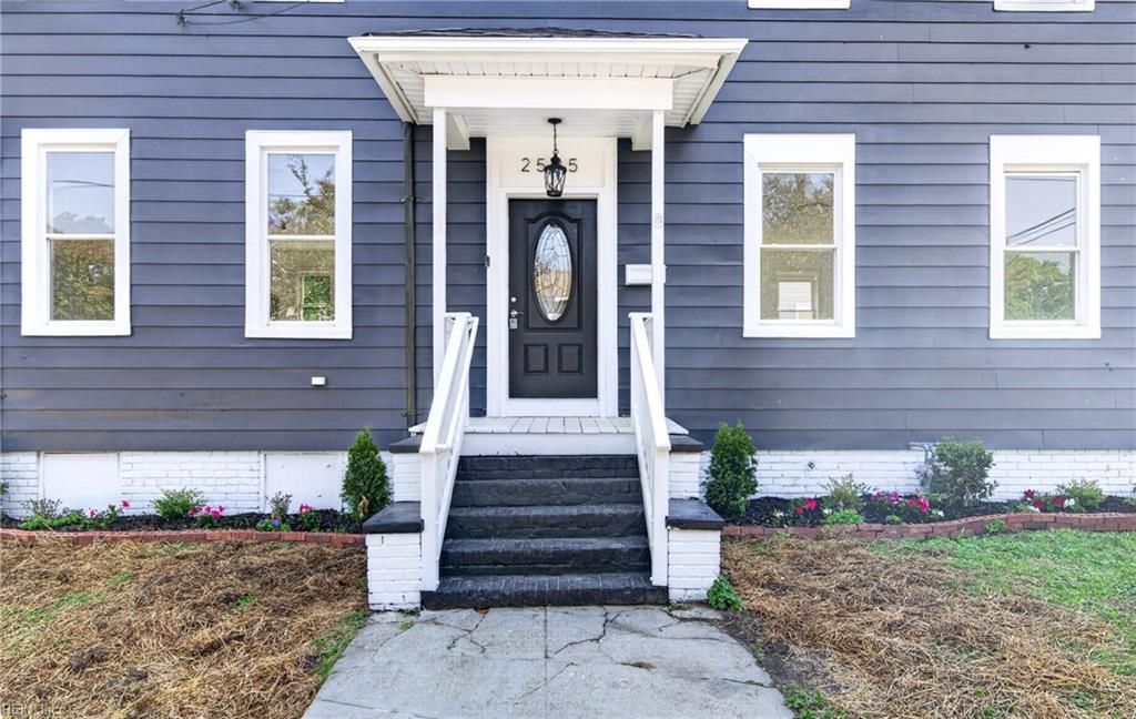 Photo of 2595 Ruffin Way, Norfolk, VA 23504 (MLS # 10635277)