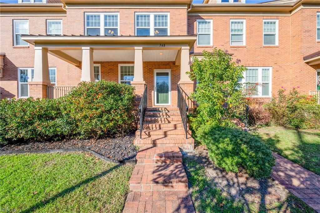 Photo of 748 Washington Avenue, Norfolk, VA 23504 (MLS # 10623793)