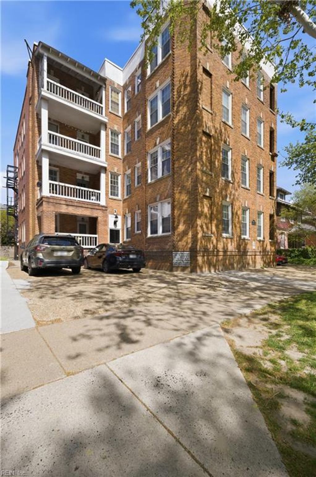 Photo of 610 W Princess Anne Rd Rd #A3, Norfolk, VA 23517 (MLS # 10629507)