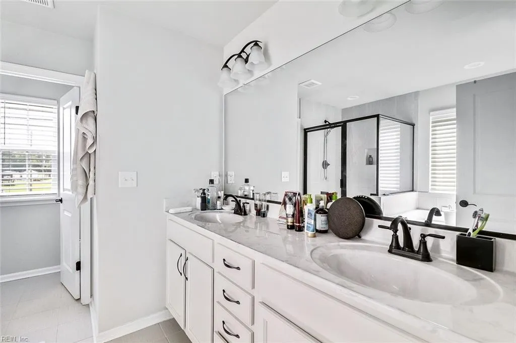 Suffolk, Virginia 23434, United States, 3 Bedrooms Bedrooms, ,3 BathroomsBathrooms,Residential,Active,155802