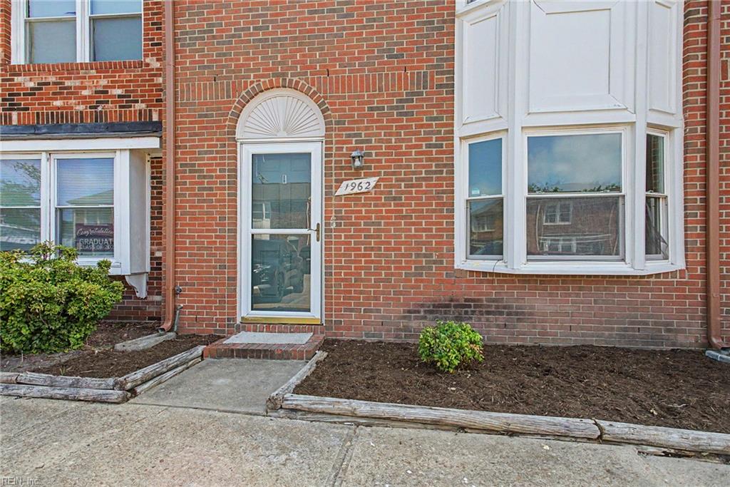 Photo of 1962 Darnell Drive, Virginia Beach, VA 23455 (MLS # 10656555)