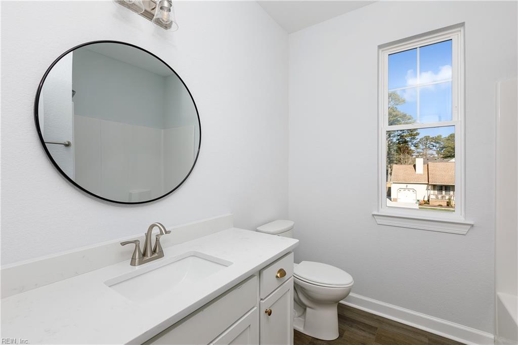 Chesapeake, Virginia 23322, United States, 5 Bedrooms Bedrooms, ,4 BathroomsBathrooms,Residential,Active,66019