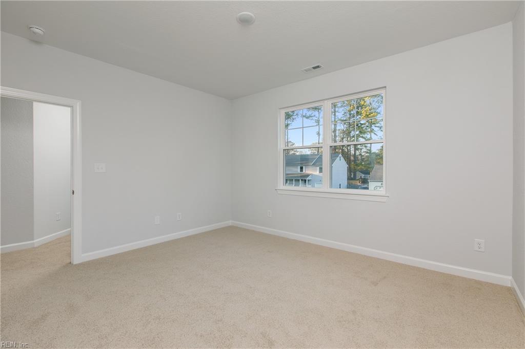 Chesapeake, Virginia 23322, United States, 5 Bedrooms Bedrooms, ,4 BathroomsBathrooms,Residential,Active,66019