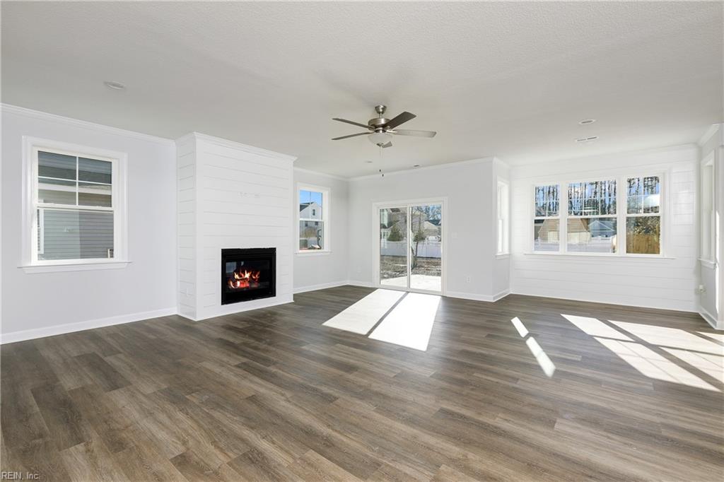 Chesapeake, Virginia 23322, United States, 5 Bedrooms Bedrooms, ,4 BathroomsBathrooms,Residential,Active,66019