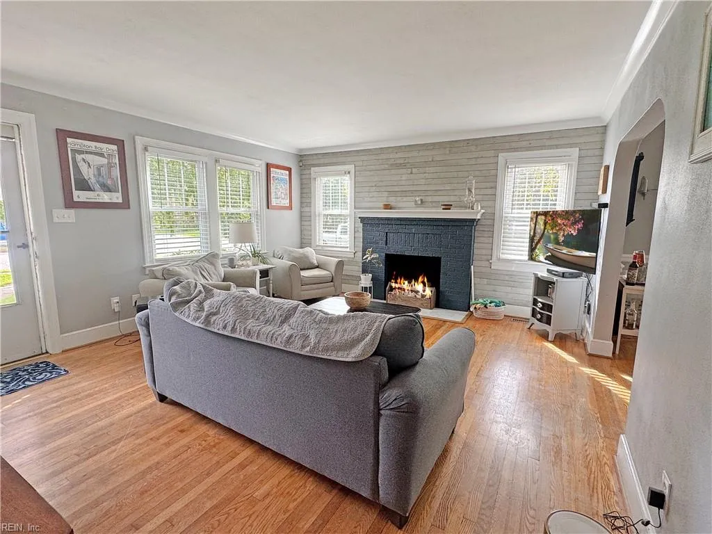 Hampton, Virginia 23669, United States, 4 Bedrooms Bedrooms, ,2 BathroomsBathrooms,Residential,Active,226498