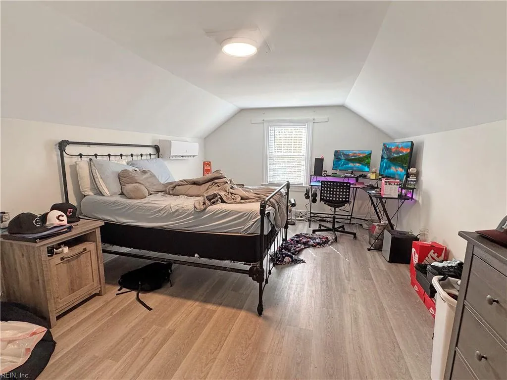 Hampton, Virginia 23669, United States, 4 Bedrooms Bedrooms, ,2 BathroomsBathrooms,Residential,Active,226498