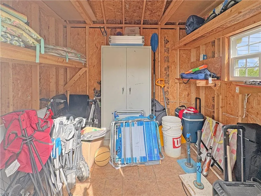 Hampton, Virginia 23669, United States, 4 Bedrooms Bedrooms, ,2 BathroomsBathrooms,Residential,Active,226498