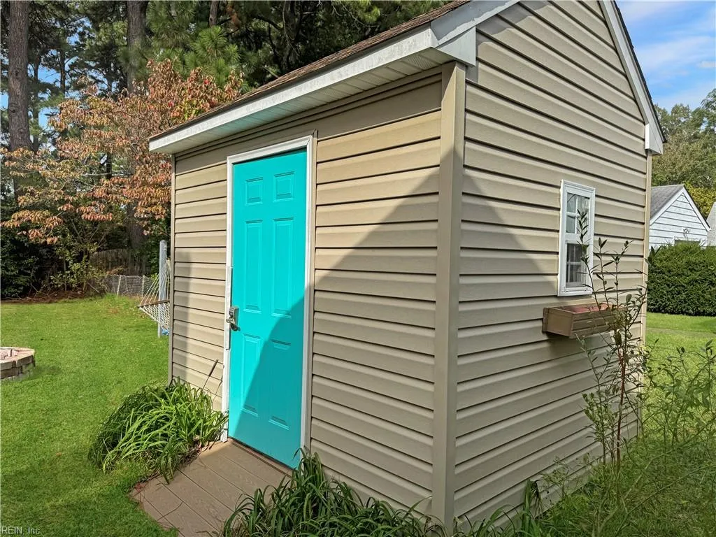 Hampton, Virginia 23669, United States, 4 Bedrooms Bedrooms, ,2 BathroomsBathrooms,Residential,Active,226498