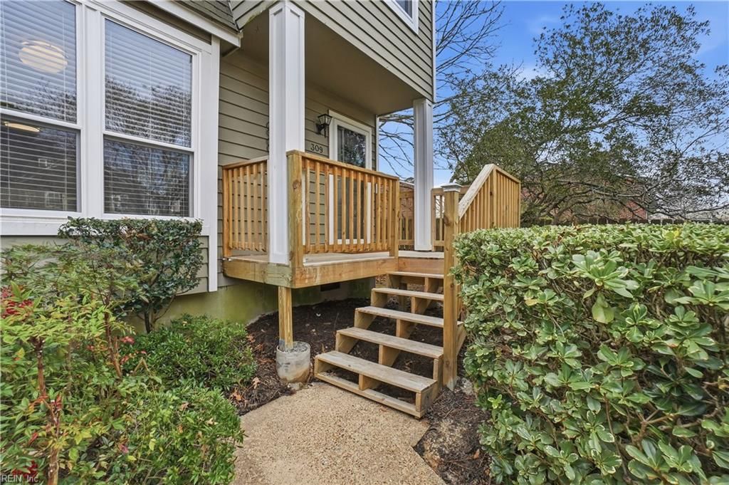 Photo of 309 Windship Cove, Virginia Beach, VA 23454 (MLS # 10619279)