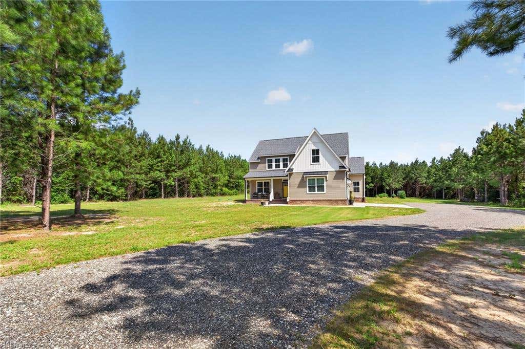 Photo of 2508 Pittmantown Road, Suffolk, VA 23438 (MLS # 10648305)