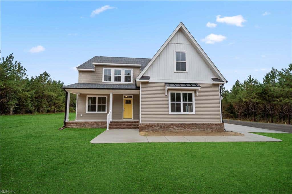 Photo of 2508 Pittmantown Road, Suffolk, VA 23438 (MLS # 10648305)