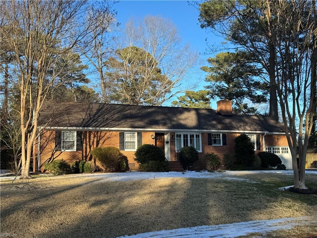 Photo of 2608 E Kings Road, Virginia Beach, VA 23452 (MLS # 10618589)