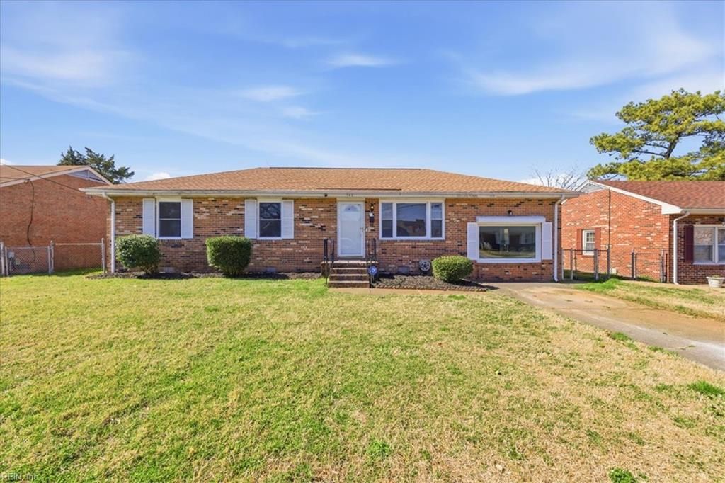 Photo of 142 Armstrong Street, Portsmouth, VA 23704 (MLS # 10621568)