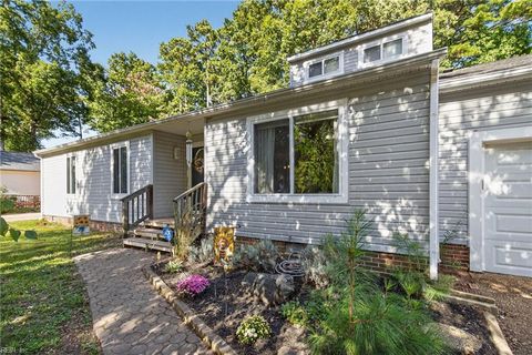 Photo of 9 Friedman Place, Newport News, VA 23608 (MLS # 10604795)