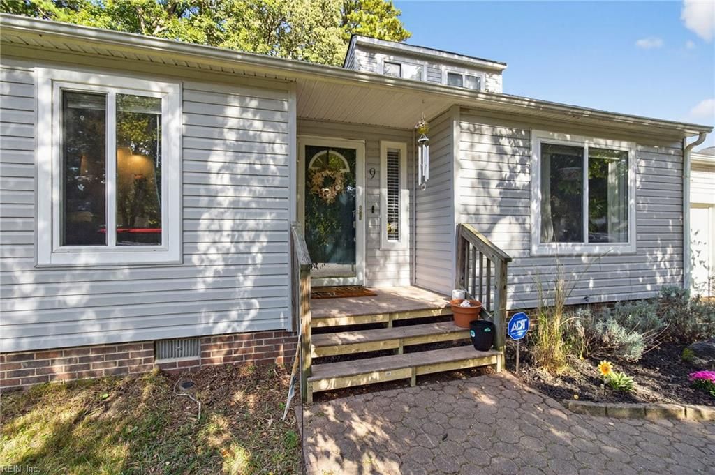 Photo of 9 Friedman Place, Newport News, VA 23608 (MLS # 10604795)
