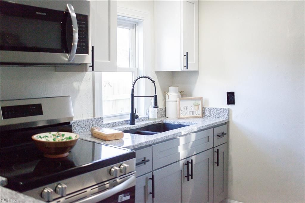 Photo of 204 Bute Street, Suffolk, VA 23434 (MLS # 10630838)