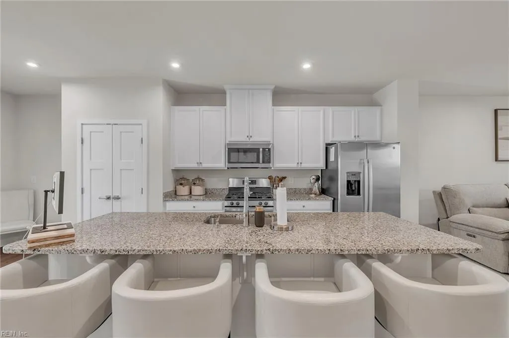 Suffolk, Virginia 23435, United States, 4 Bedrooms Bedrooms, ,4 BathroomsBathrooms,Residential,Active,149757