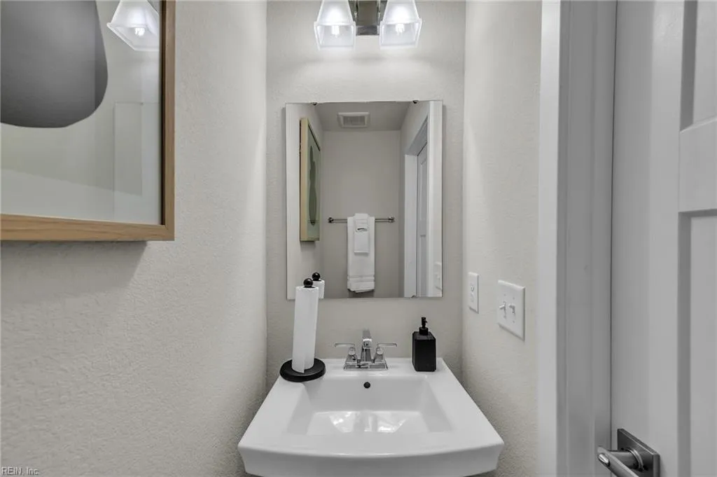 Suffolk, Virginia 23435, United States, 4 Bedrooms Bedrooms, ,4 BathroomsBathrooms,Residential,Active,149757