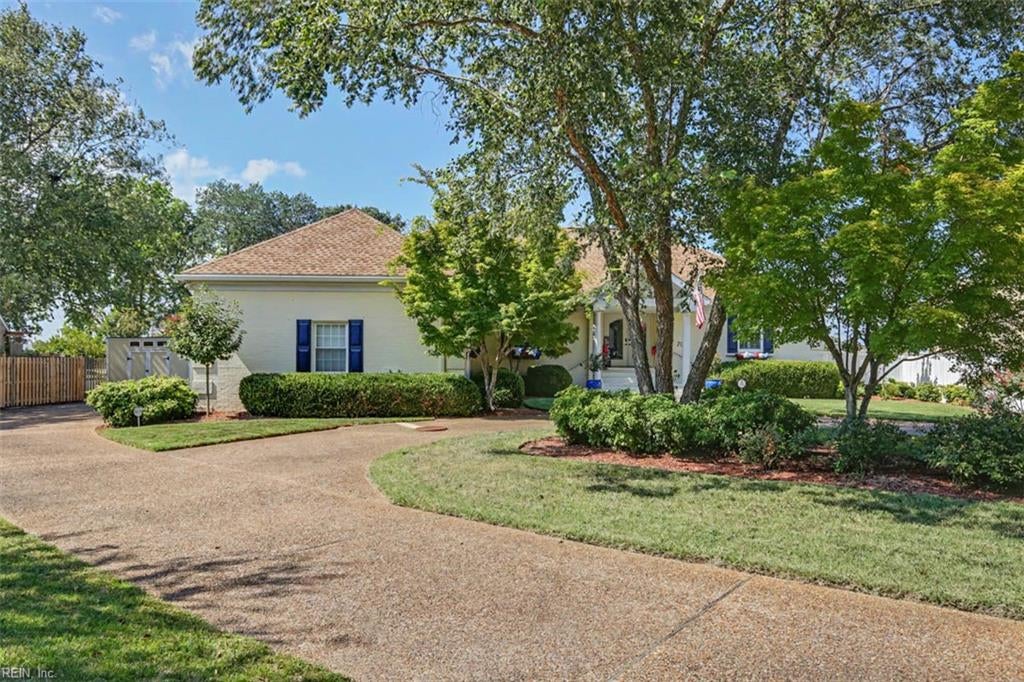 Photo of 70 Old Meribeth Road, Hampton, VA 23669 (MLS # 10652436)
