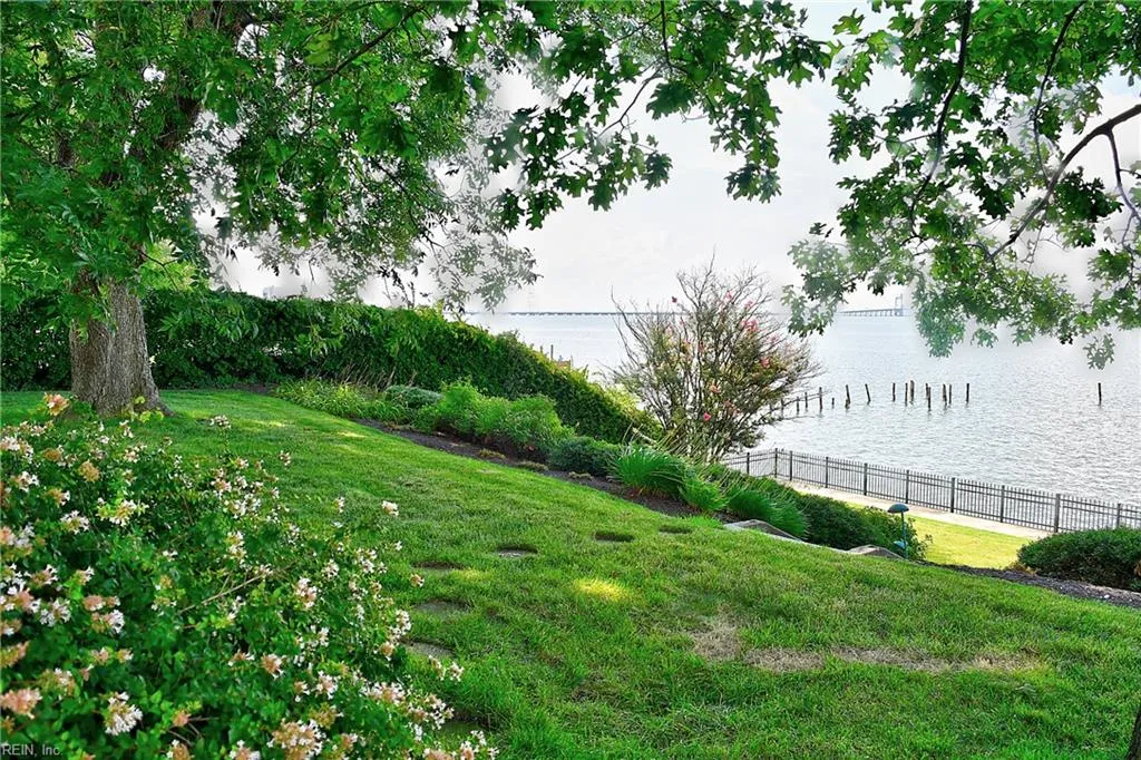 Newport News, Virginia 23601, United States, 5 Bedrooms Bedrooms, ,5 BathroomsBathrooms,Residential,Active,185771