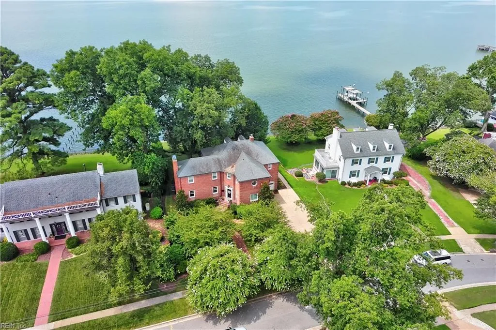 Newport News, Virginia 23601, United States, 5 Bedrooms Bedrooms, ,5 BathroomsBathrooms,Residential,Active,185771