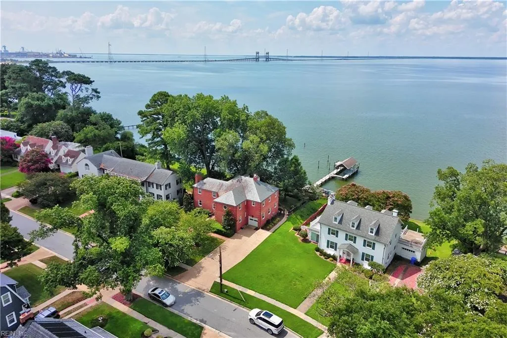 Newport News, Virginia 23601, United States, 5 Bedrooms Bedrooms, ,5 BathroomsBathrooms,Residential,Active,185771